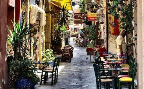 Cultural Tour of Chania: Old Town, Agia Triada, and More