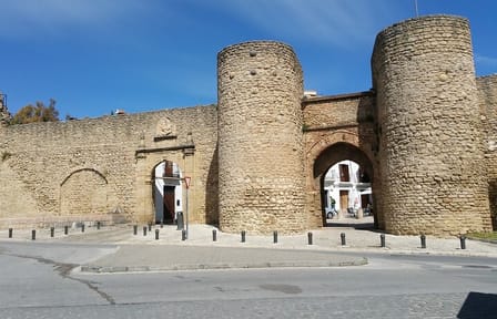 Private Walking Tour of Ronda's Historic Gates and Landmarks