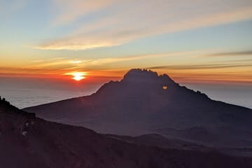 6-Day Advanced Trekking Tour to Kilimanjaro's Summit