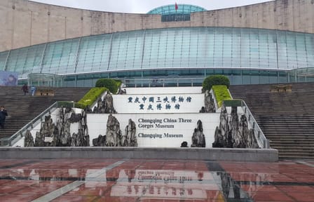 VIP Guided Tour of the Three Gorges Museum in Chongqing