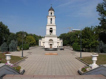 Private 2.5-Hour Walking Tour of Chișinău Landmarks
