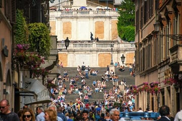 Romantic Photoshoot Experience at the Spanish Steps in Rome