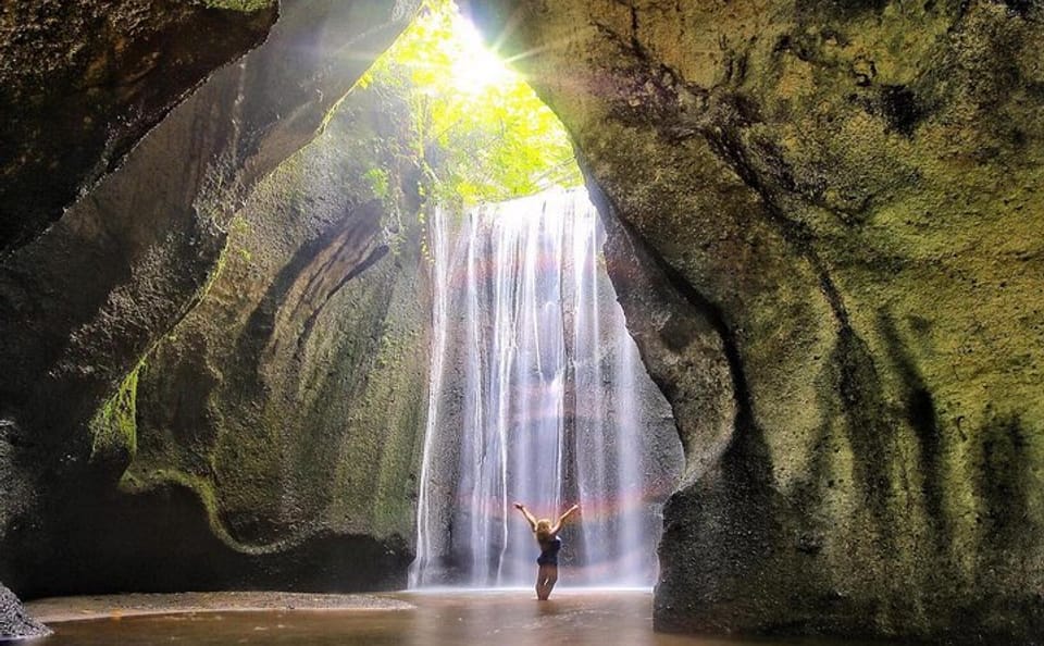 Bali Waterfalls Tour: Tibumana, Tukad Cepung, and Tegenungan