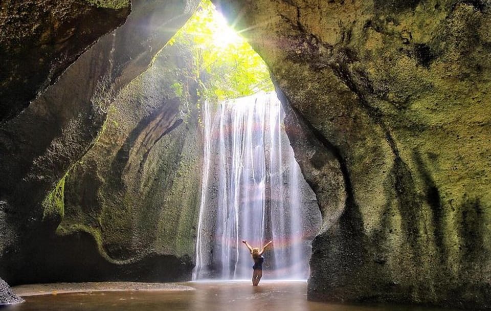 Bali Waterfalls Tour: Tibumana, Tukad Cepung, and Tegenungan