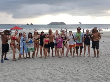 Manuel Antonio beach, surfing lessons