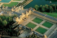 Fontainebleau, Versailles, Gardens, Trianon Private from Paris 10