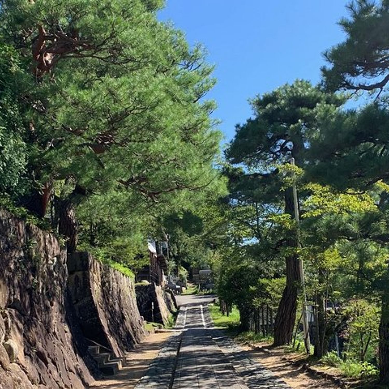 Higashiyama walking course in Takayama city guide (About 70 min)