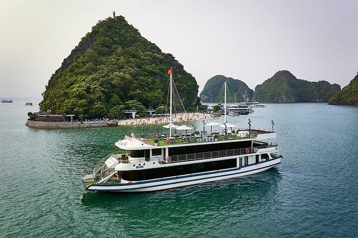 Arcady Halong 5-Star Day Cruise: Buffet Lunch, Kayaking & Sunset Party