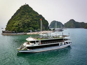 Arcady Halong 5 Star Day Cruise: Buffet Lunch and Sunset Party