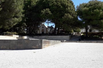 Chania Old Town and Chrisopigi Monastery Cultural Tour
