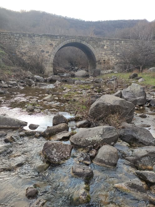 Tour to Samshvilde from Tbilisi (Medieval Ruins, Citadel, Church, Caves, Canyon) 10