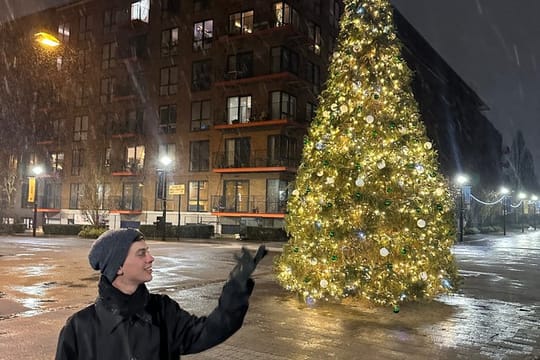 Christmas in London Walking Tour