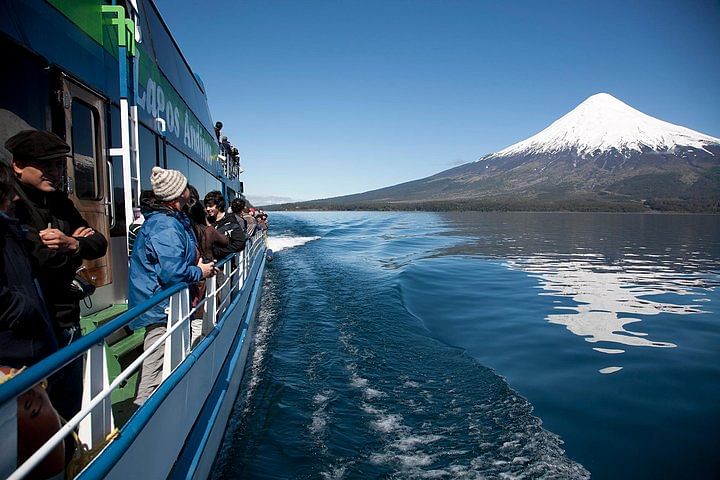 Andean Lakes Crossing: Scenic Cruises from Bariloche to Puerto Varas