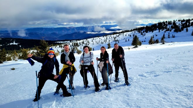 Snowshoeing Fun Tour from Cluj Napoca 10
