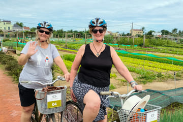 Farm-to-Table Tour in Tra Que Village, Hoi An
