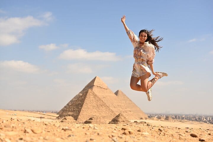 Cairo & Giza VIP Tour: Pyramids, Sphinx, Camel Ride & Felucca