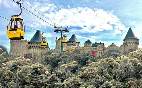 Full Day Tour to Golden Bridge and Ba Na Hills in Small Group