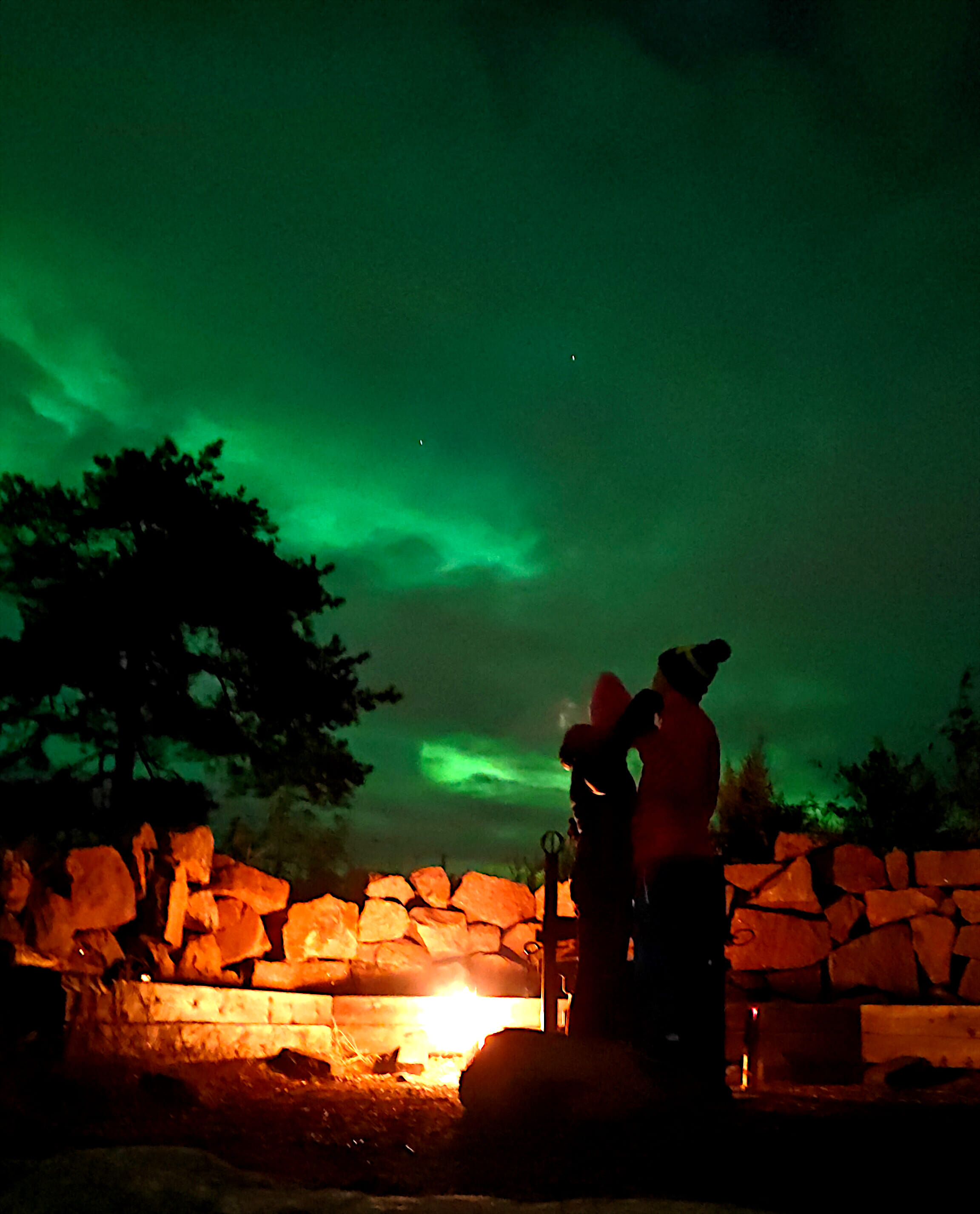 Early‑season auroras captured above Rovaniemi.