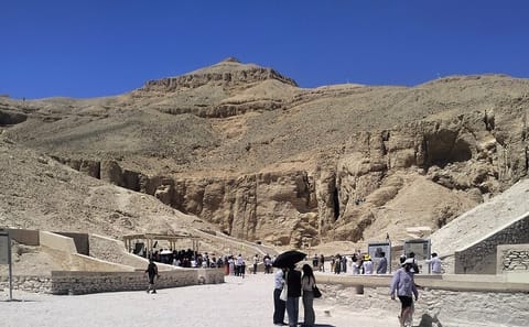 From Hurghada Luxor Day Tour with Valley of the Kings and Karnak