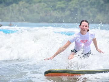 surf in Manuel Antonio