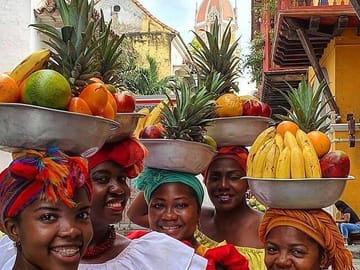 Cartagena Street Food and City Walking Tour with Local Guide