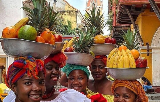 STREET FOOD & CITY TOUR with a LOCAL PRO GUIDE at the BEST PRICE