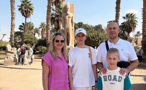 Full-Day Private Tour to Saqqara , Dahshur and Memphis museum
