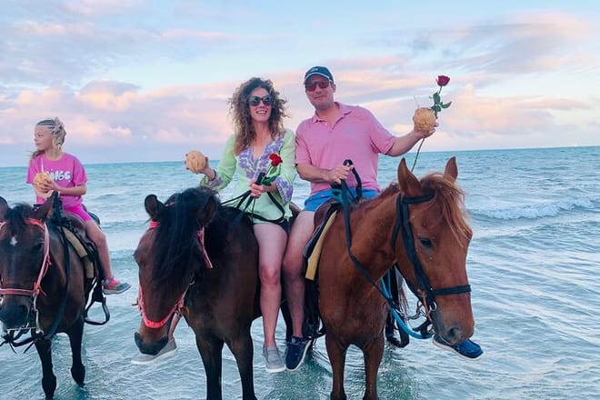 As the sun kisses the horizon, let’s create our own love story in the golden glow of Turks and Caicos. ❤️