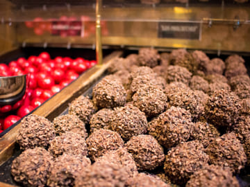 Saint-Germain-des-Prés Pastry and Chocolate Tasting Tour