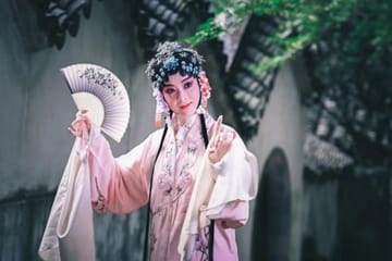 Kunqu Opera Performance and Backstage Tour in Suzhou