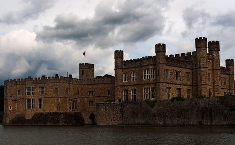Private Leeds Castle and Canterbury Tour from London