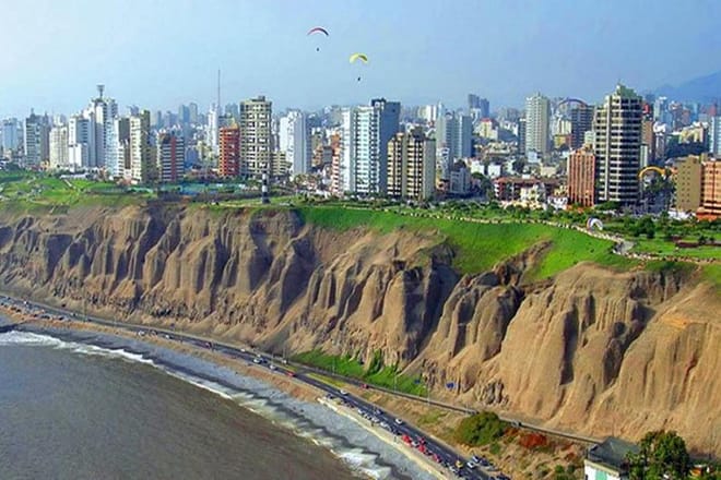 Small-Group Visit to Larco Museum, Downtown Lima and Santo Domingo Convent 6