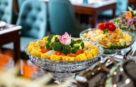 Halong Bay Full Day Tour-all included: Kayak, Titop, Swim, Lunch