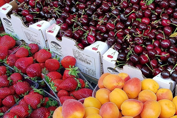 Fresh seasonal fruits