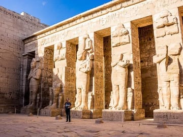Hurghada Luxor Valley Of The Kings Day Tour by Bus