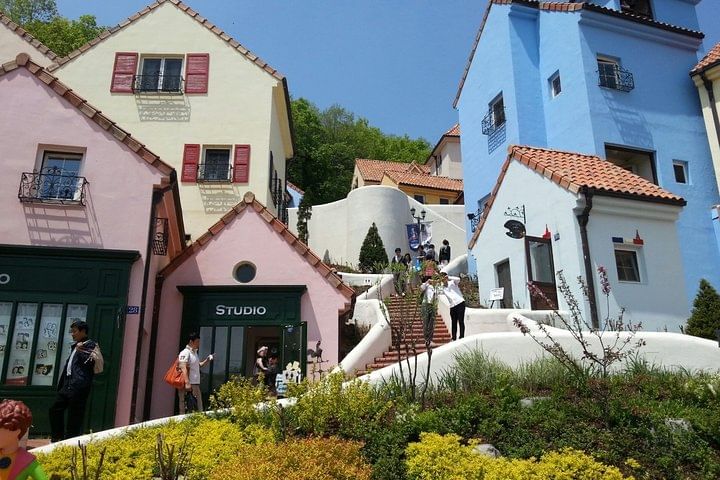Muslim Tour (Nami Island + Petite France)