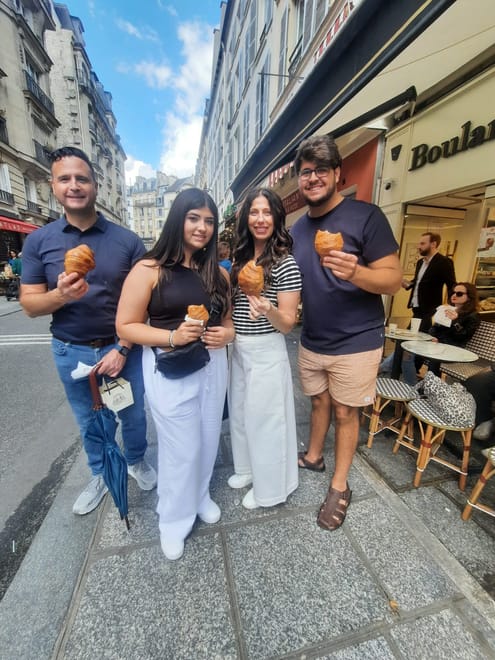 Private Chocolate , Pastries & Macaron Walking Tour of Saint-Germain
