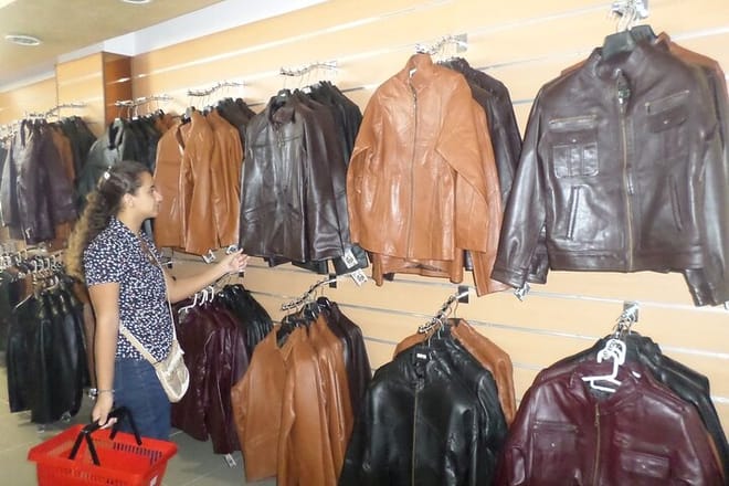 Shopping Tour With Private Guide and Private Transfer - Hurghada