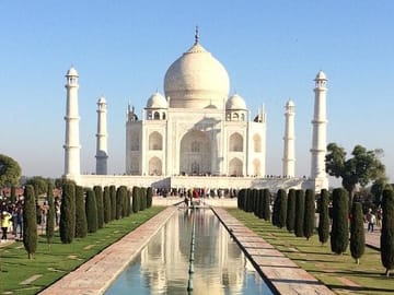 Delhi to Agra Day Trip by Fast AC Train with Guide