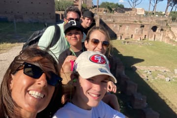Colosseum and Roman Forum Family Treasure Hunt Tour