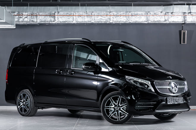 Central Rome to Fiumicino Airport Luxury Transfer V-Class