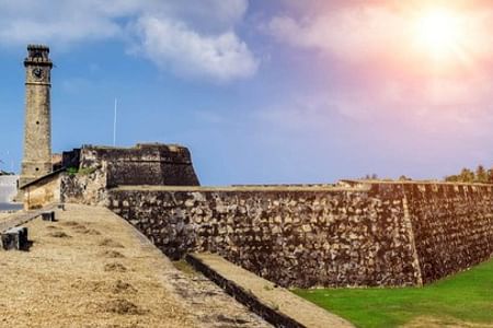 Galle City Tour: Explore Dutch Fort, Turtle Hatchery & Glass Bottom Ride