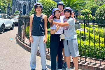 Hanoi Motorcycle City Tour with Local Guide and Vespa Ride