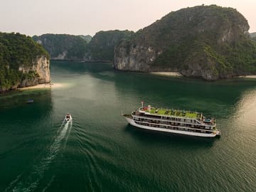 Form Hanoi: Luxury Ninh Binh and Ha Long Bay Cruise 3 Day Trip