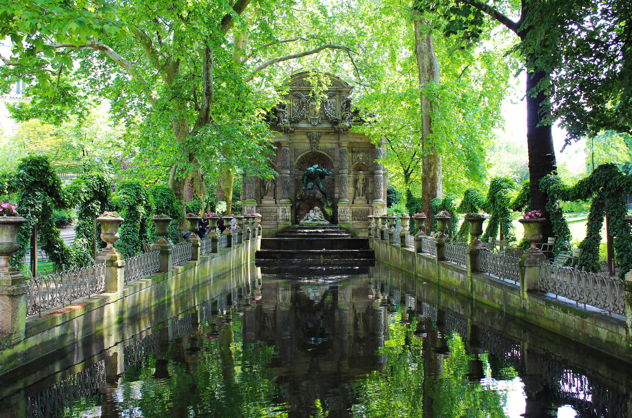 Stroll in the Luxembourg Garden 2