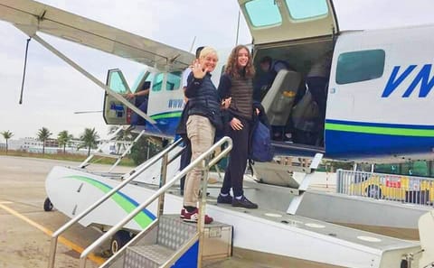 Scenic Seaplane and Luxury Cruise Tour in Halong Bay