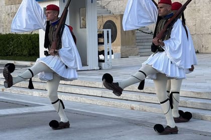 Private Car Tour of Athens' Key Landmarks and Acropolis