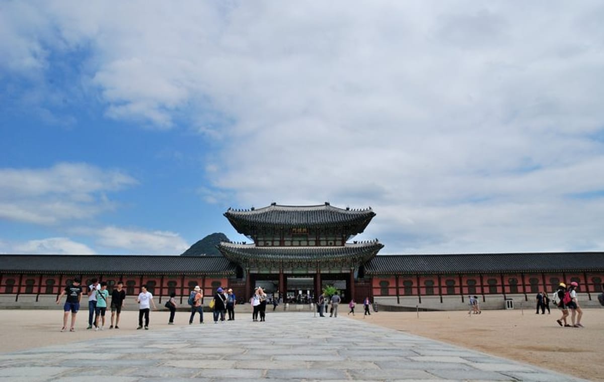 8 Hours Private tour with top attractions in Seoul