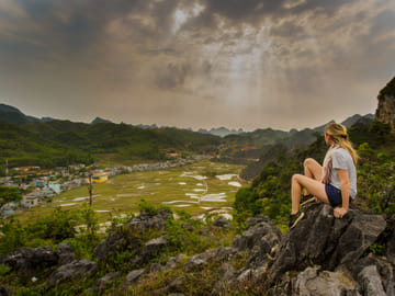 Trekking Adventure in Hà Giang's Scenic Mountains