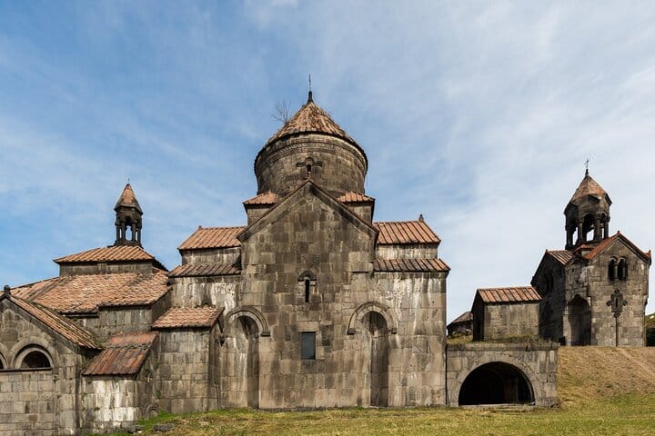 4 Full days in Georgia with private tour, free aiport